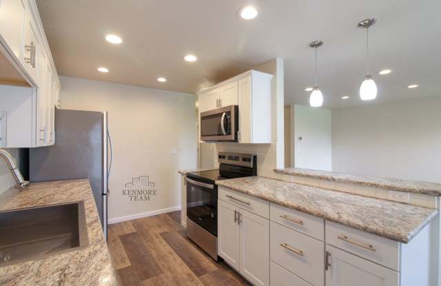 2 Bedroom/2.5 Bathroom Townhome on the Golf Course in Richland Gallery 4