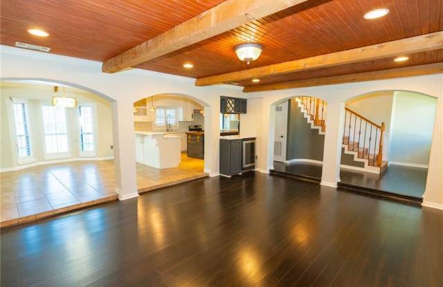4949 Cherry Hills Dr Gallery 4