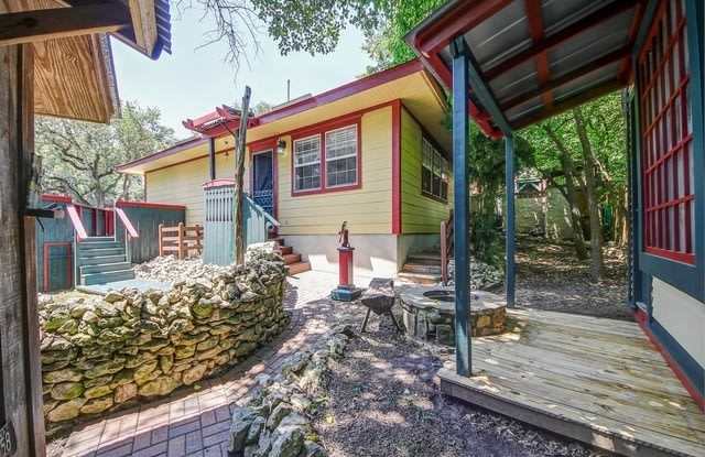 3567 Red Oak Lane Gallery 3