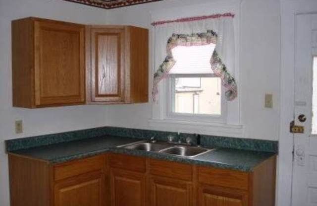 421 Crawford Ct Gallery 4