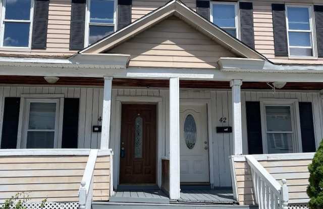 42 Hartford Avenue photos photos