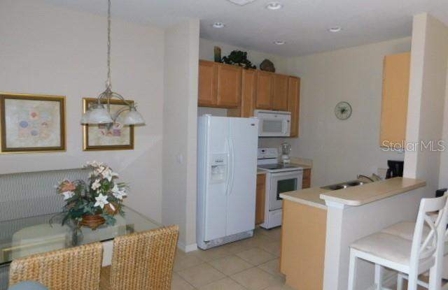 2479 CARAVELLE CIRCLE Gallery 4