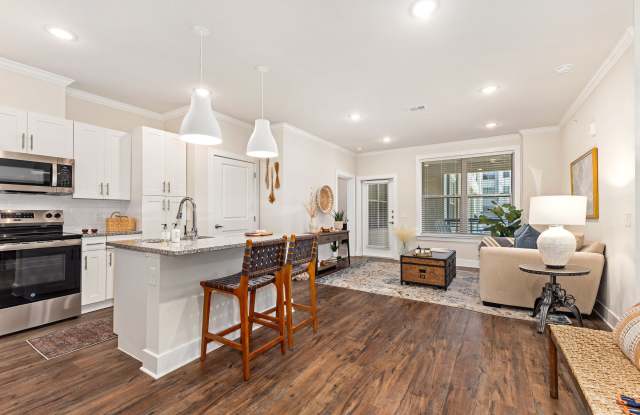 Mariposa Communications Parkway - Senior Housing Gallery 2