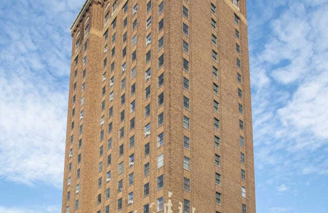 Leland Tower Apartments Gallery 3