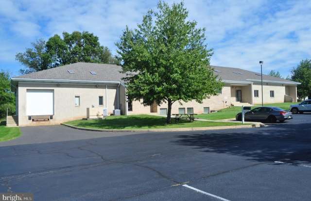 1390 INDUSTRY RD photos photos
