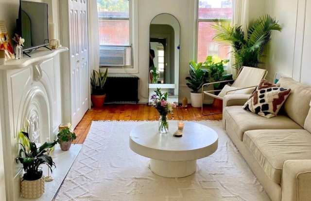 160 Bedford Avenue photos photos