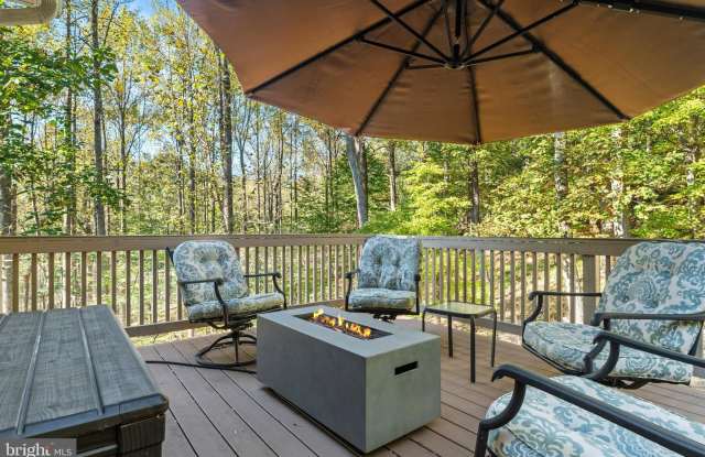4523 HIGHPOINT Lane Gallery 3