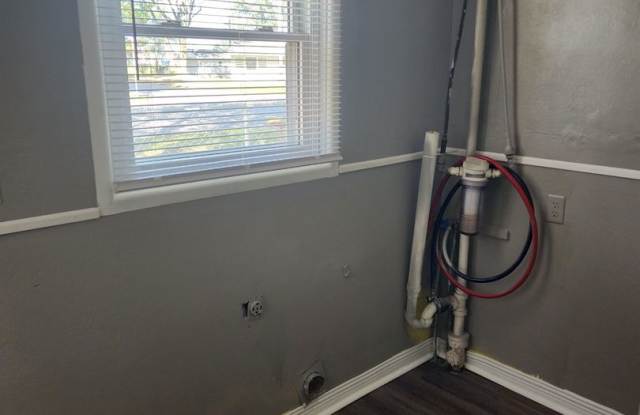 Move-In Ready 3-Bedroom Home with Great Updates! Gallery 1