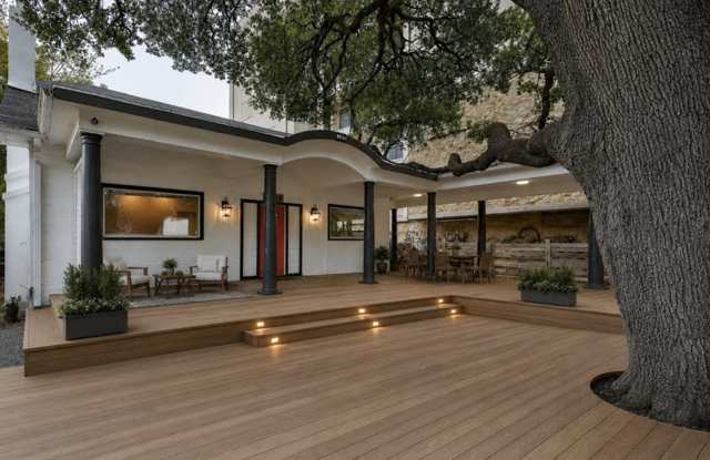 2511 San Gabriel Gallery 3