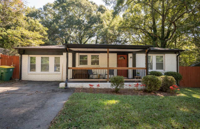 120 Hillside St - Available January 2027! Gallery 1