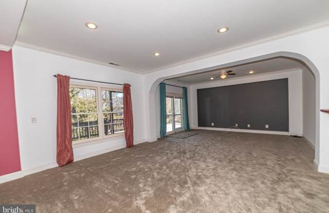 15525 YORKTOWN DRIVE Gallery 4