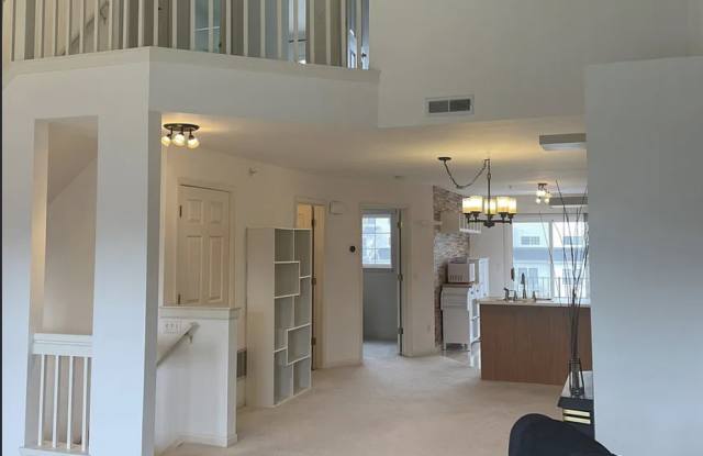 1870 Lindsay Lane - 1 Gallery 3