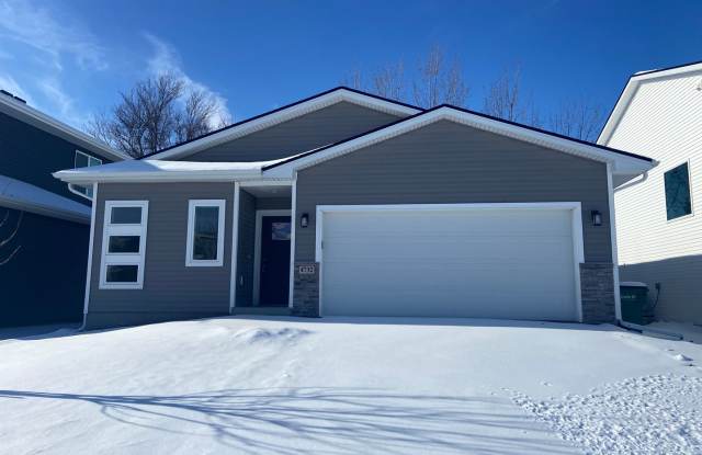 Great 3 Bedroom Single-Family Home in Urbandale photos photos