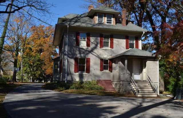 211 PENNSWOOD ROAD Gallery 3