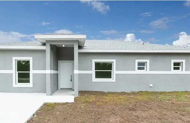 Great Location in Lake Placid-Large Three Bedroom-Two Bath+ a DEN!! photos photos Great Location in Lake Placid-Large Three Bedroom-Two Bath+ a DEN!! photos photos