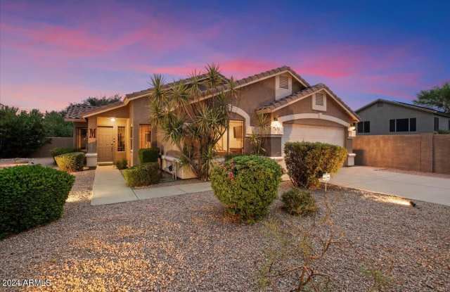7471 E DESERT VISTA Road - 7471 East Desert Vista Road, Scottsdale, AZ 85255