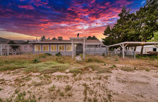 3+2 Gorgeous Remodeled Home with Updated Kitchen & More! In Onyx, CA Gallery 1