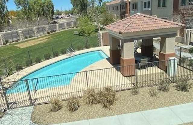 125 N SUNVALLEY Boulevard photos photos