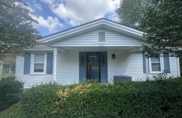 1113 Humes Avenue - 1113 Humes Avenue Northeast, Huntsville, AL 35801