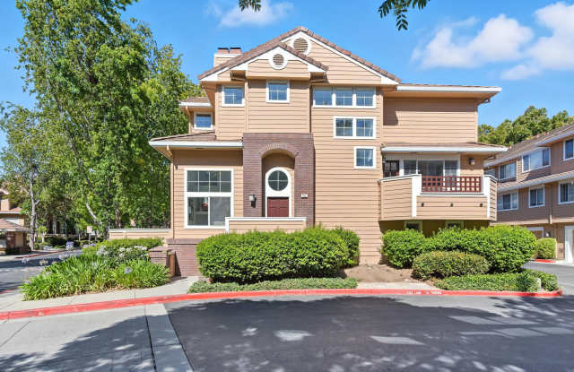 553 Mill River Ln Gallery 4