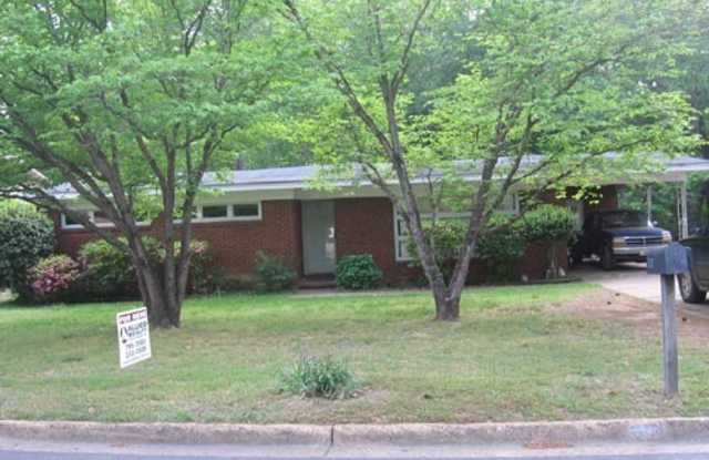 307 32nd Place E- 3 bed 1.5 bath photos photos