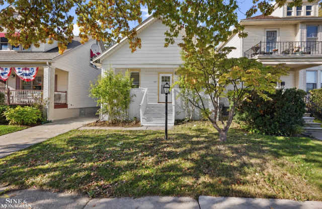 1451 Beaconsfield Avenue Gallery 1