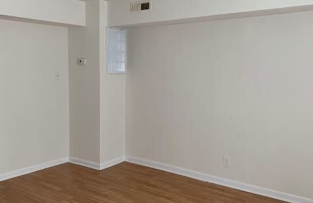 810 E Jeffrey St Apt 2 Gallery 2