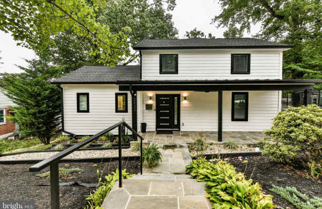2432 S CULPEPER Street - 2432 South Culpeper Street, Arlington, VA 22206