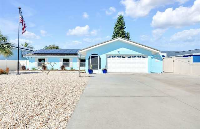 1015 SPINDLE PALM WAY photos photos