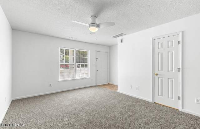 354 Bracken Place Gallery 3