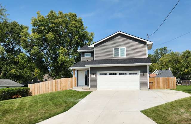 817 School Ave photos photos