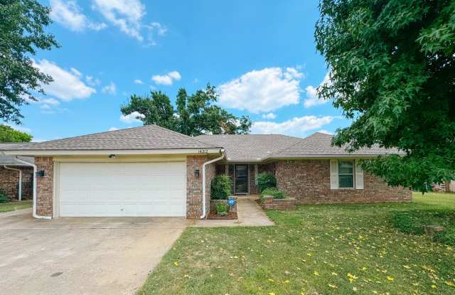 Charming Home in Heritage Heights! photos photos