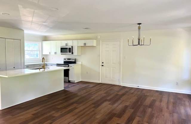 3/2 Brick home in Cypress Shores Subd Gallery 4