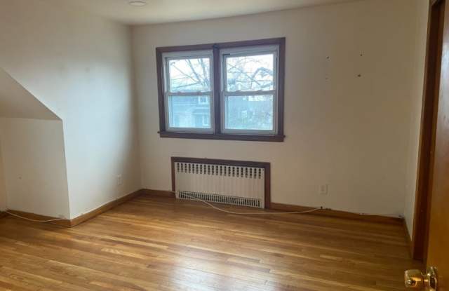 51 Rosengren Ave Gallery 4