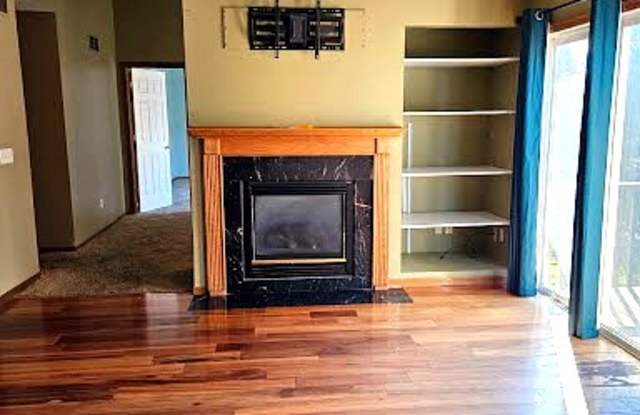 7507 Derby Ln Gallery 1