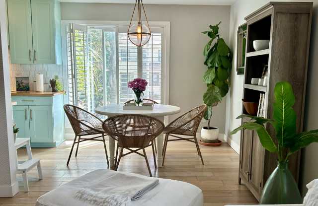 4930 Del Mar Avenue photos photos