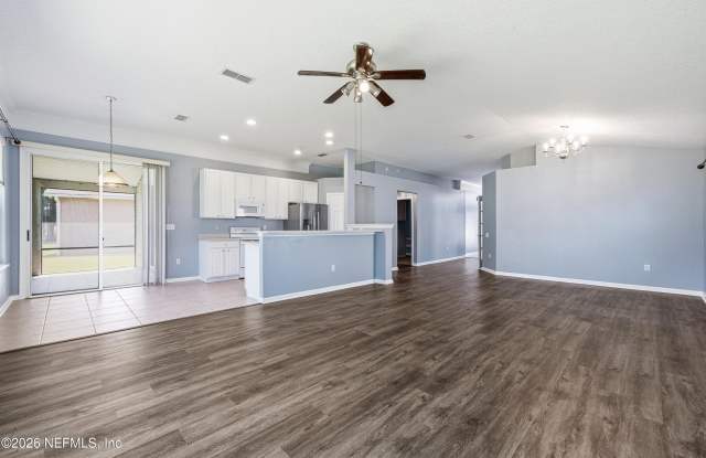 1380 FAIRWAY VILLAGE Drive Gallery 4