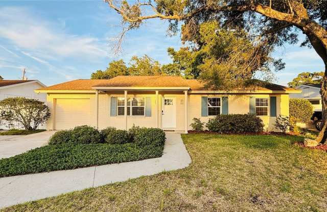 6409 ROSEWOOD Drive Gallery 1