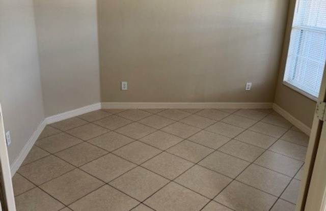PRICE REDUCTION 09.24.26. Large 3 bedroom single family home! Gallery 4