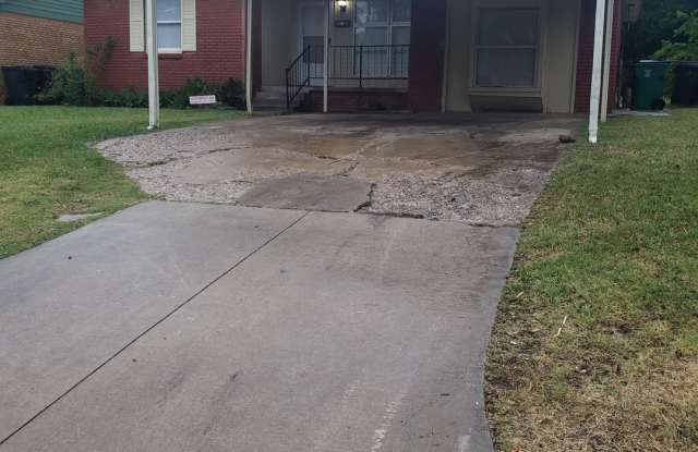 COMING SOON IN FEBRUARY 2025! 4 bed/1 Bath House with an Awesome Backyard! - 3001 North Vermont Avenue, Oklahoma City, OK 73107