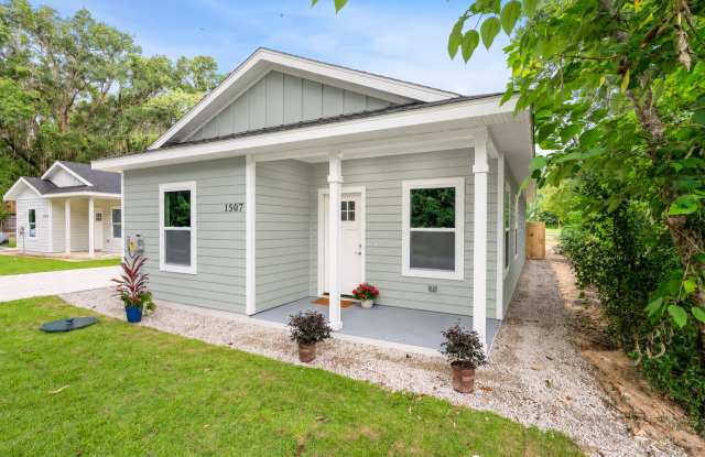 BRAND NEW CONSTRUCTION- 3 Bed 2 Bath HOME Gallery 1