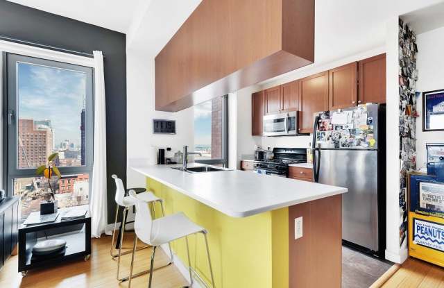 373 Wythe Avenue Gallery 2