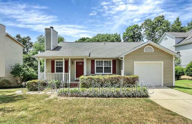 3809 Rosedown Dr - 3809 Rosedown Drive, Charlotte, NC 28105