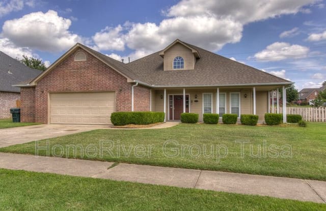 8901 N 137th East Ave - 8901 North 137th East Avenue, Owasso, OK 74055