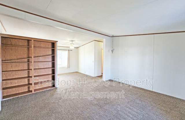 1700 Keenan Way Gallery 3