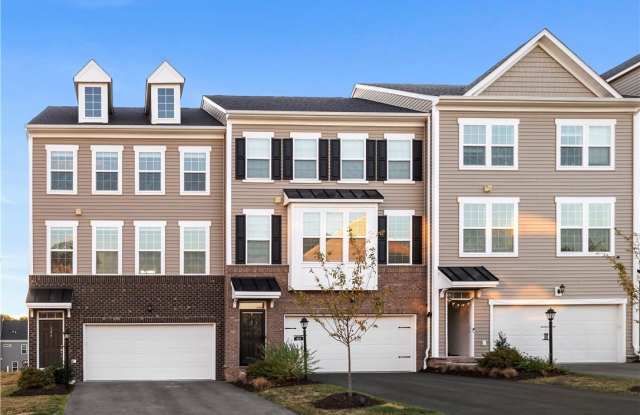 106 Sweetwater Dr photos photos