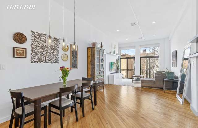 105 Lexington Avenue Gallery 2