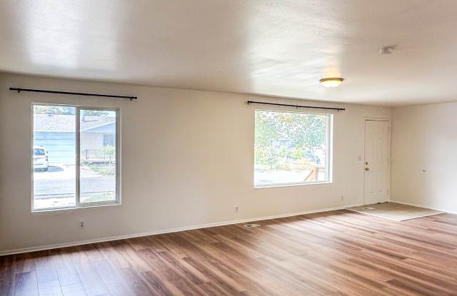 5333 Peachwood Cir Gallery 2