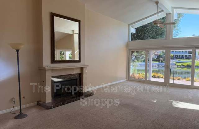 3812 Bowsprit Circle Gallery 4