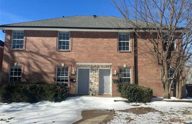 112 S Holly Street - 112 South Holly Avenue, Sherman, TX 75092